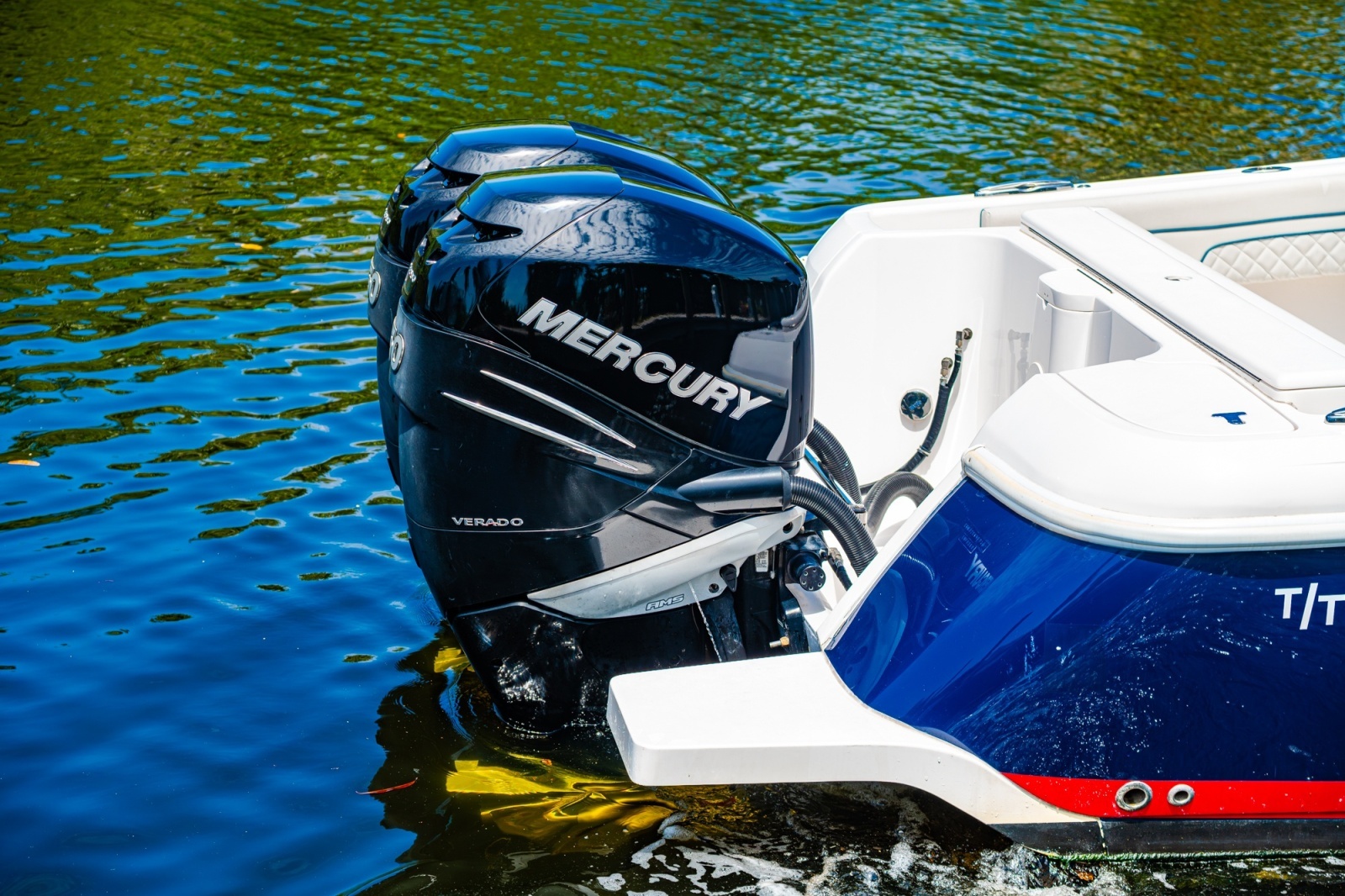 2018 Intrepid 327