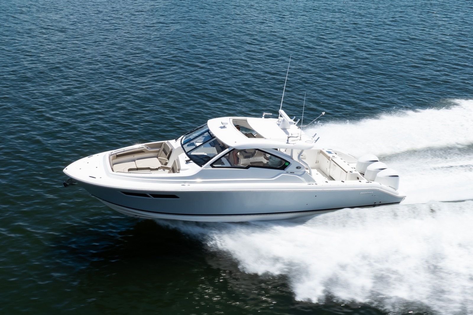 Pursuit 37 - Irish Ayes - Profile
