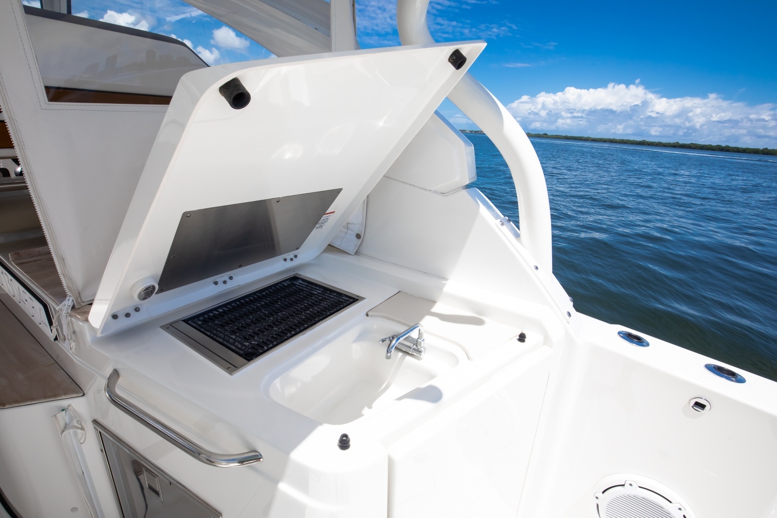 Pursuit 37 - Irish Ayes - Cockpit, Grill and Sink