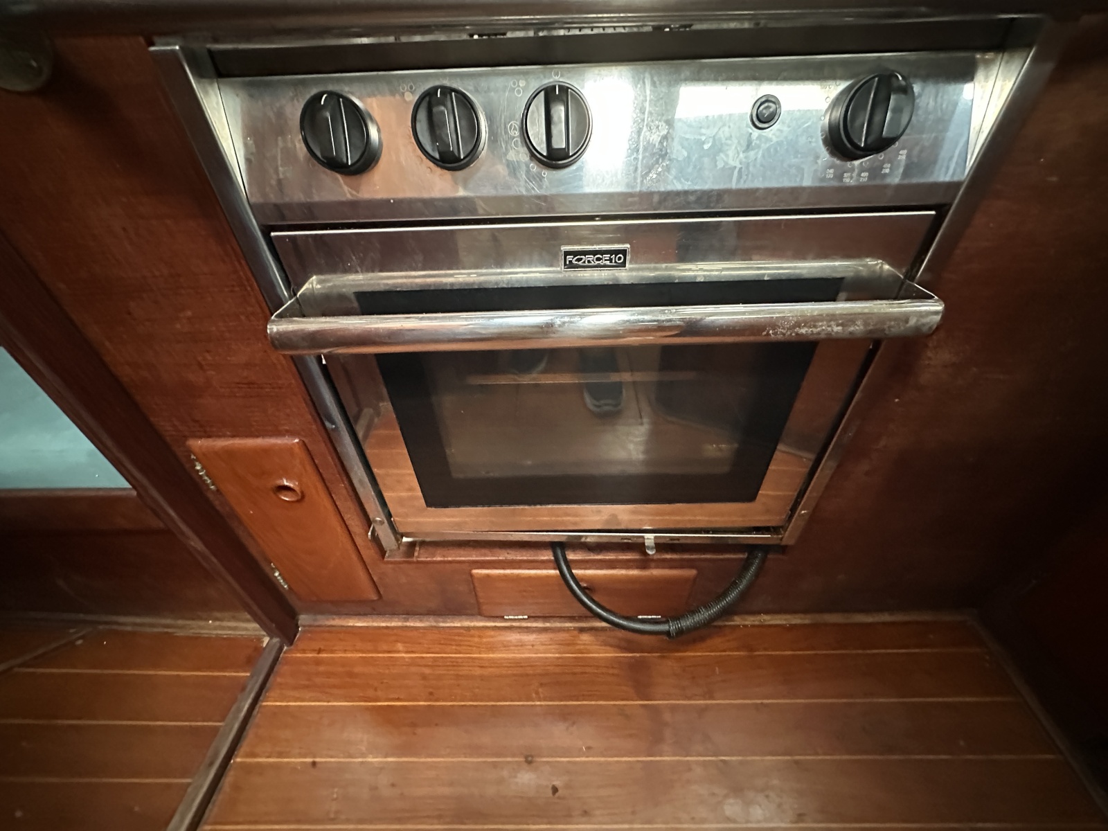 1991 Sabre 425