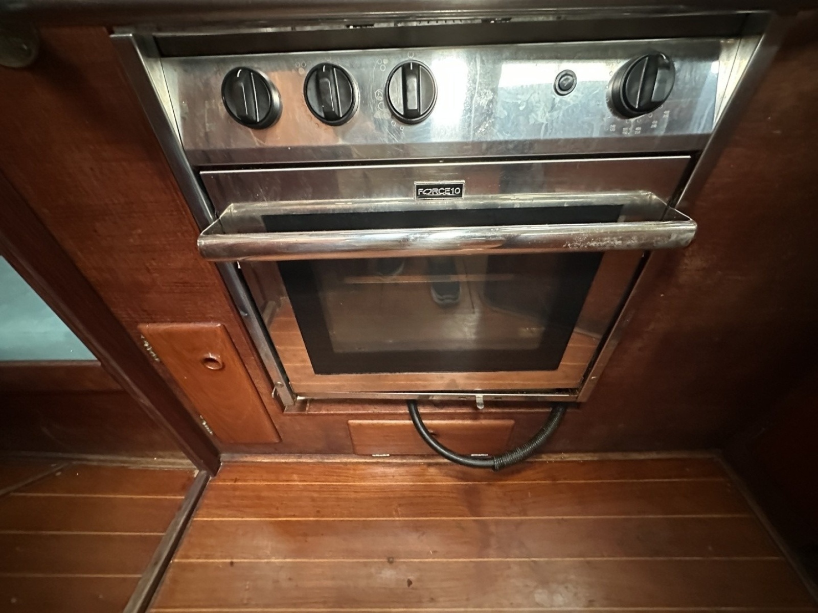 1991 Sabre 425