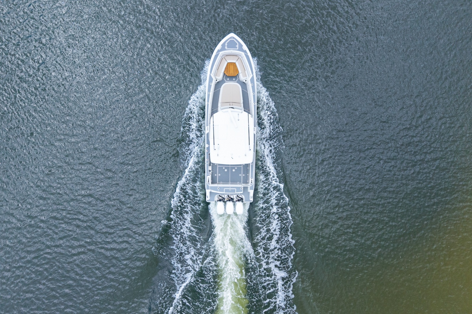 2018 Boston Whaler 380 Outrage