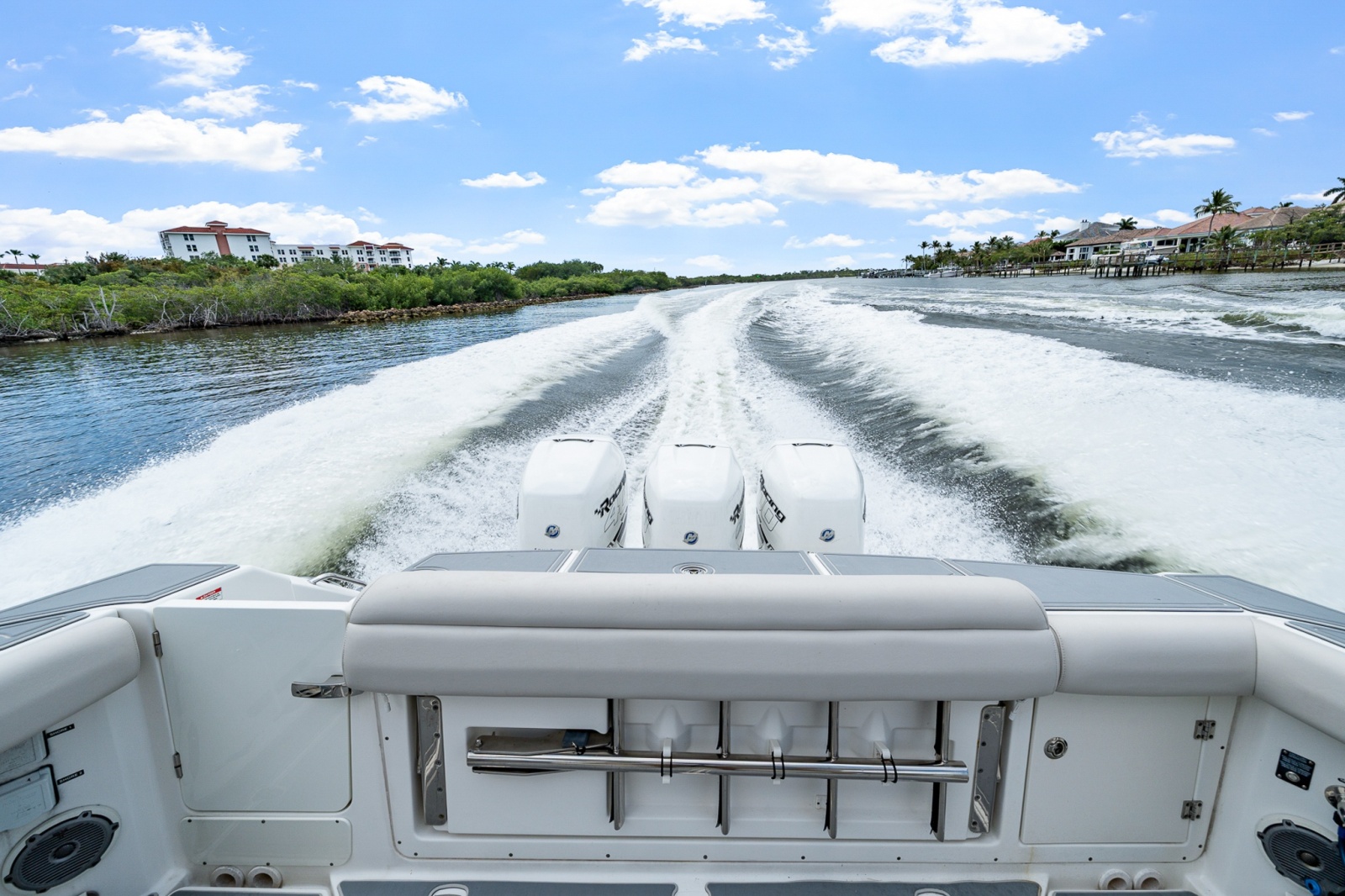 2018 Boston Whaler 380 Outrage