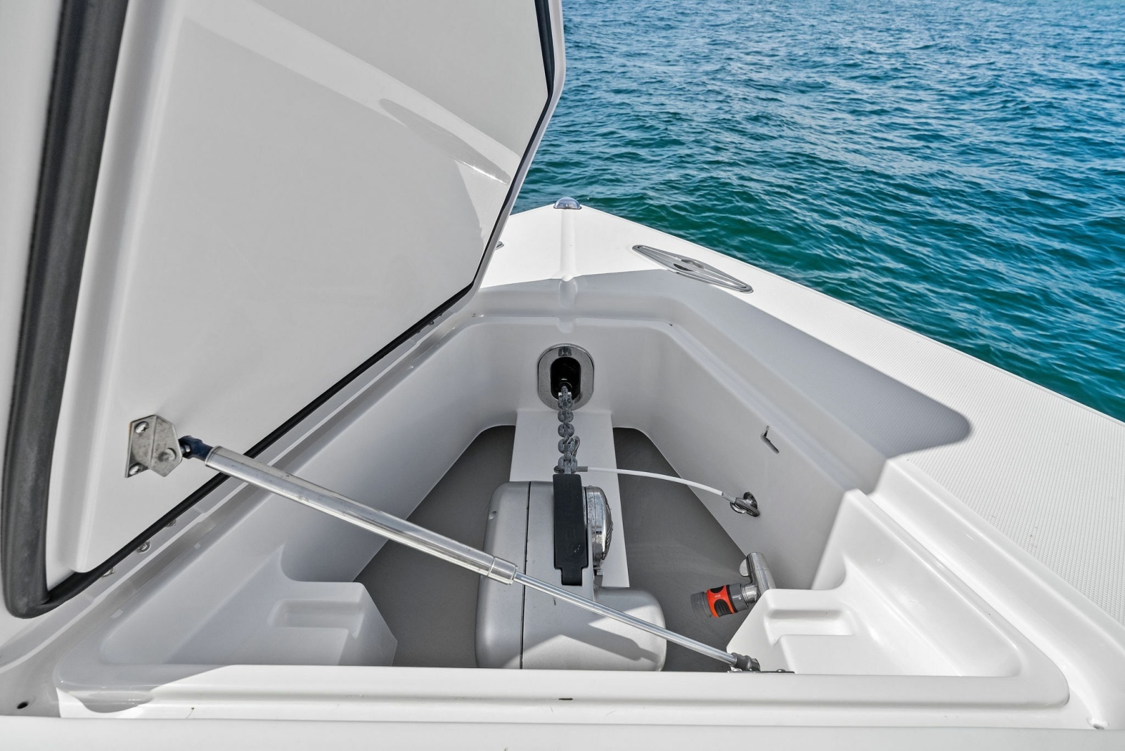 2020 Jupiter 43 SF MENACE Anchor 