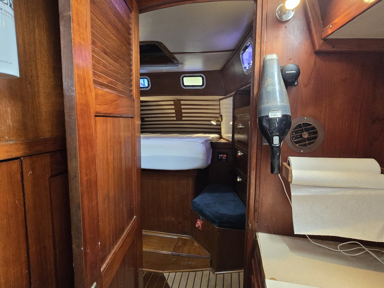 1985 Endeavour 42 CC