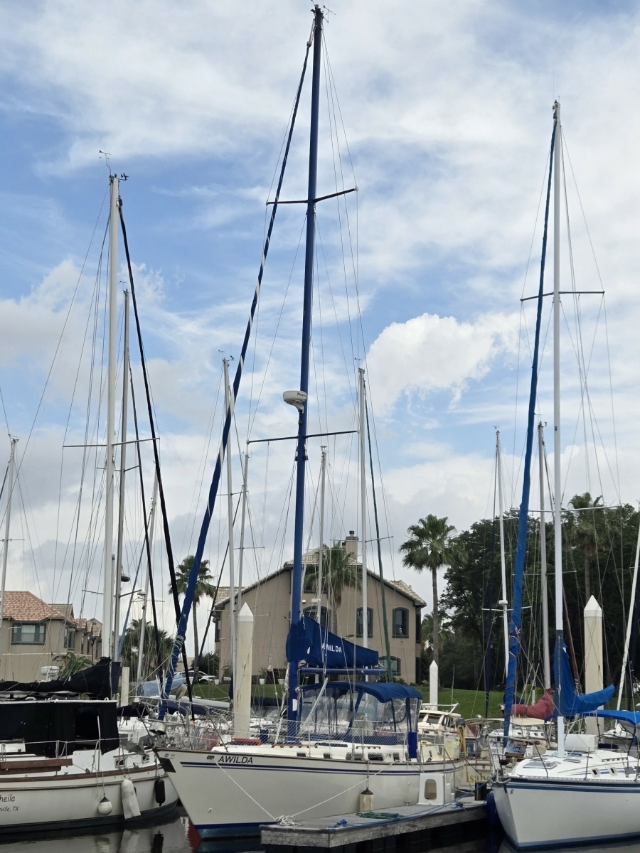 1985 Endeavour 42 CC