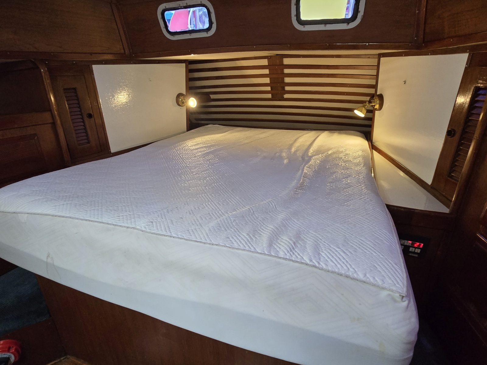 1985 Endeavour 42 CC