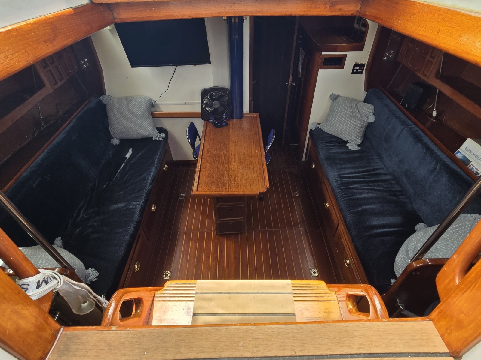 1985 Endeavour 42 CC