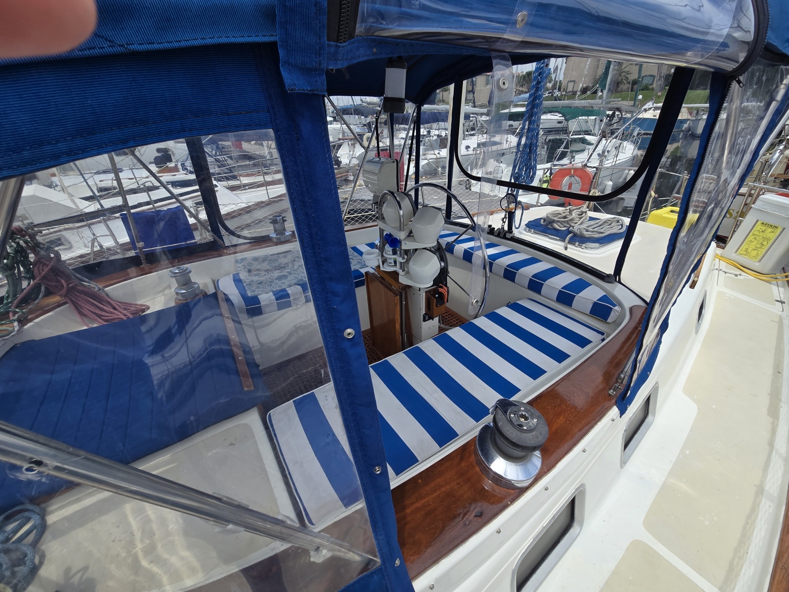1985 Endeavour 42 CC