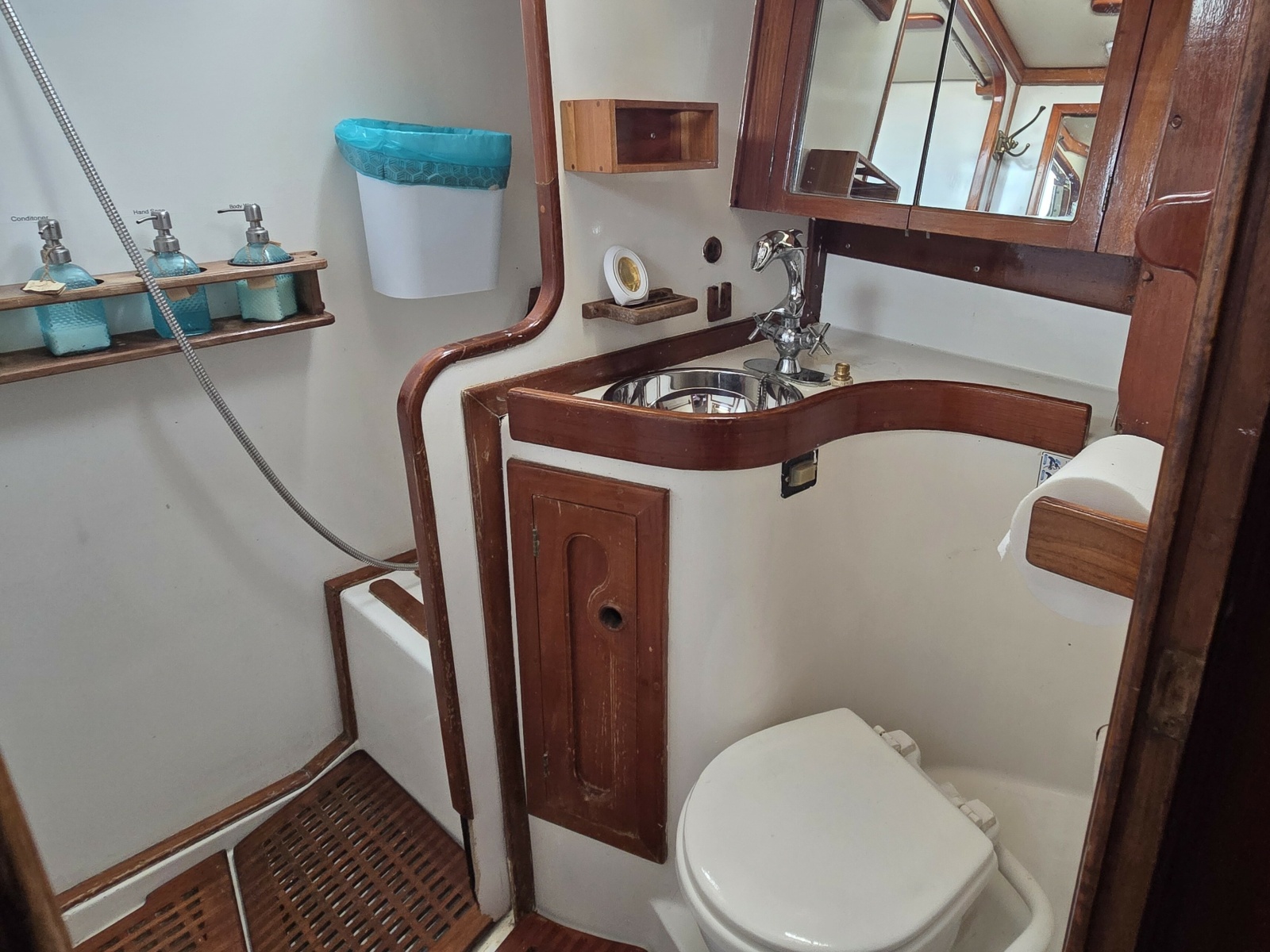 1985 Endeavour 42 CC
