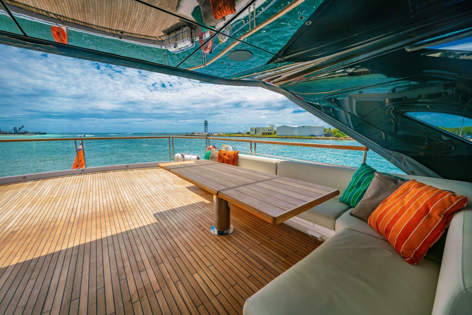 2024 Sunseeker Sunseeker 100 Yacht