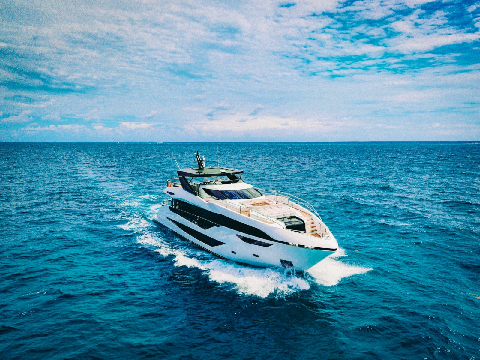 2024 Sunseeker Sunseeker 100 Yacht