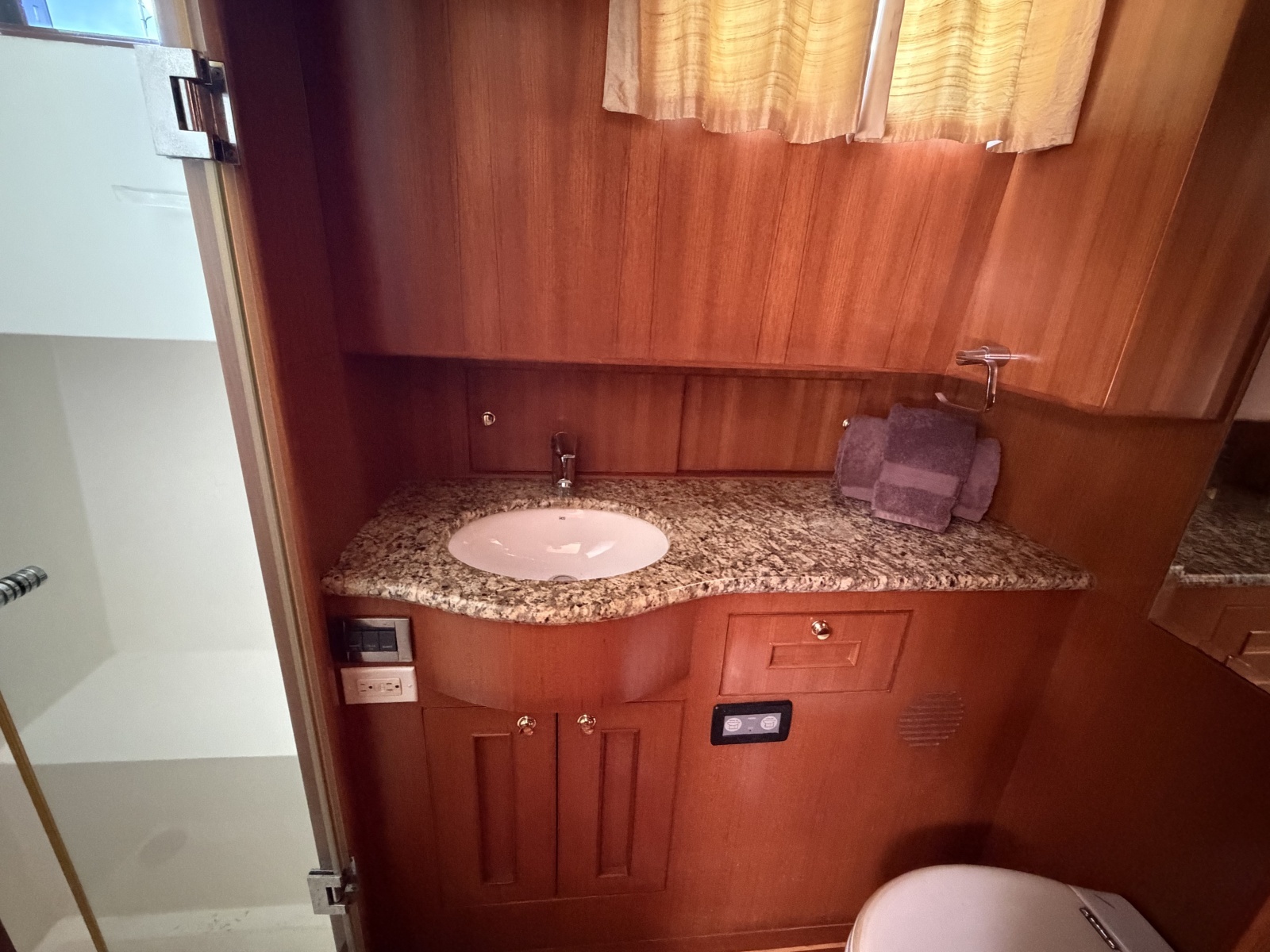 SLOW DANCE 48ft Ocean Alexander Yacht For Sale