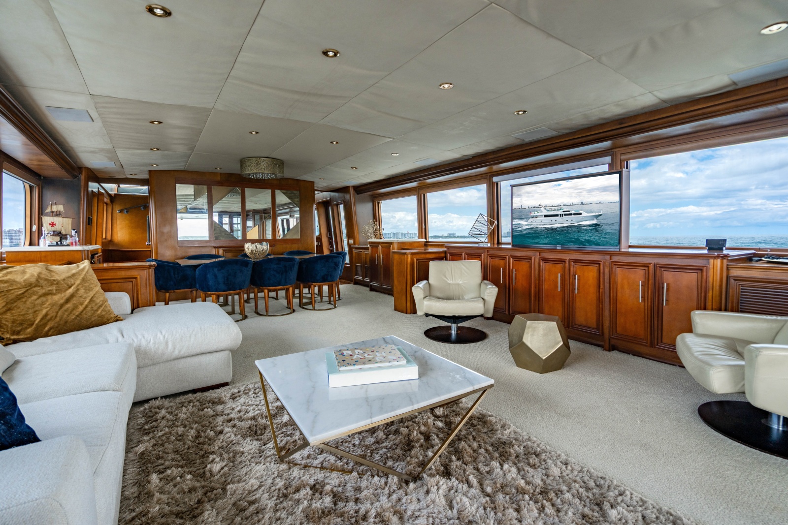 2006 Broward Raised Pilothouse