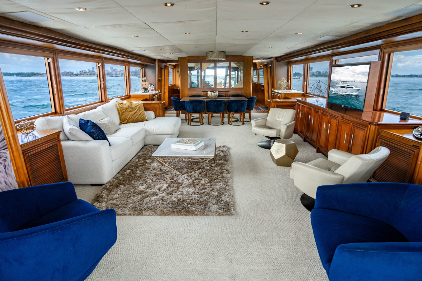 2006 Broward Raised Pilothouse