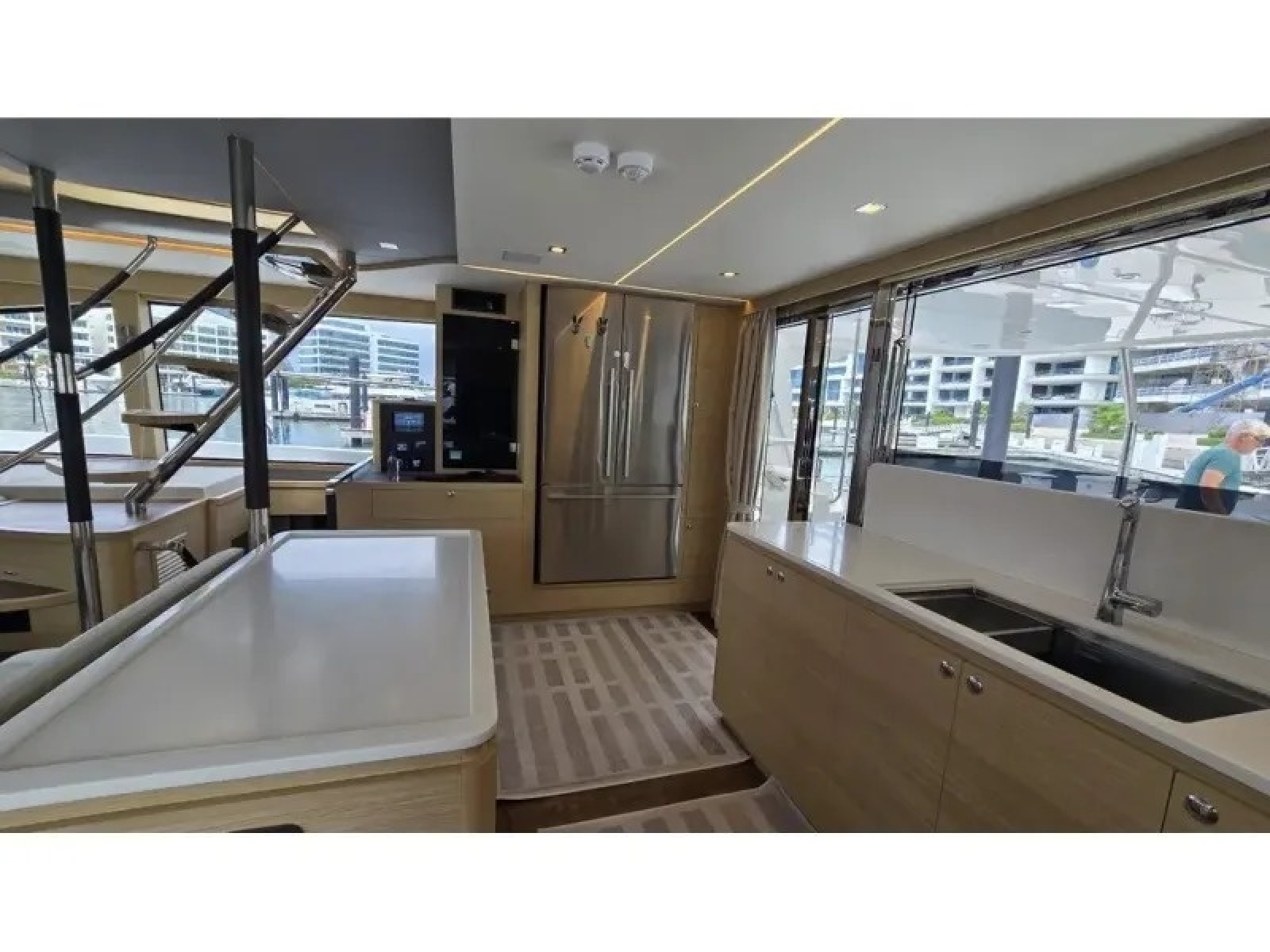 2025 Aquila 54 YACHT
