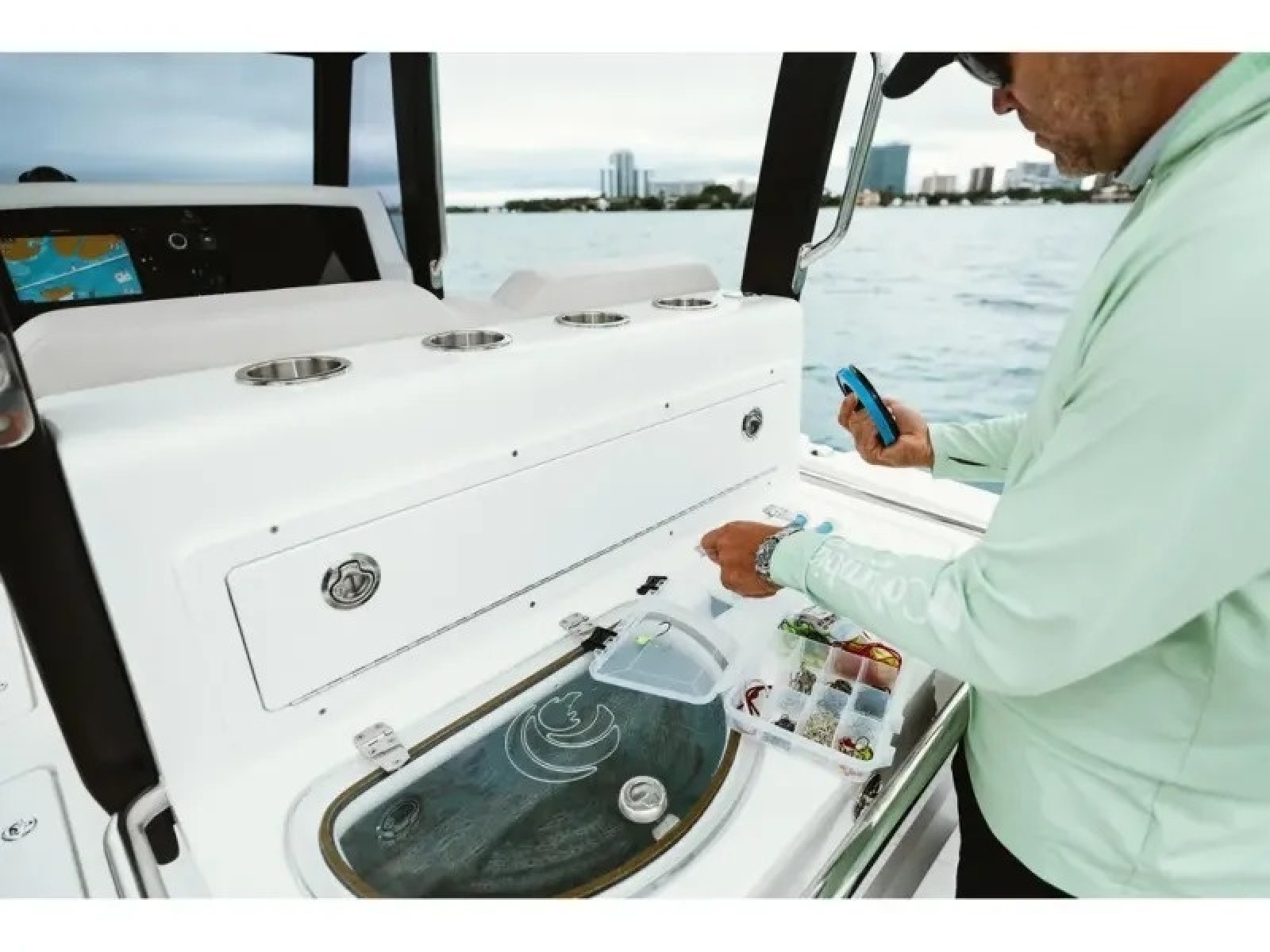 2022 Aquila 28 Molokai