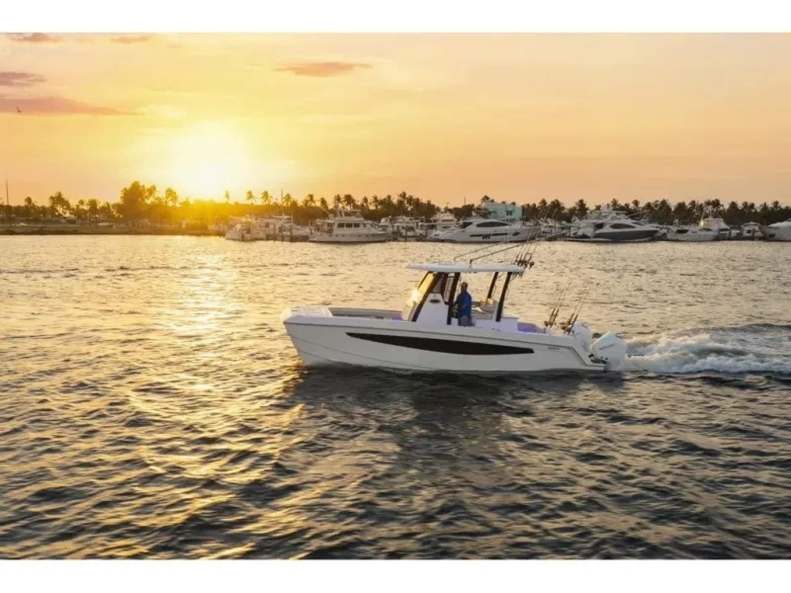 2022 Aquila 28 Molokai