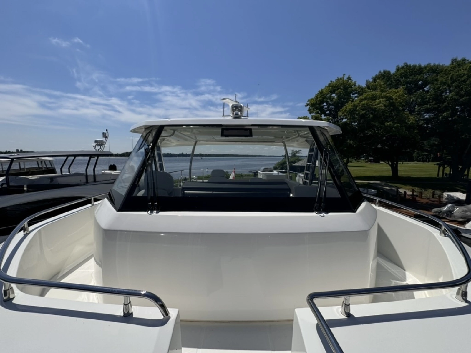 2024 Aquila 54 YACHT