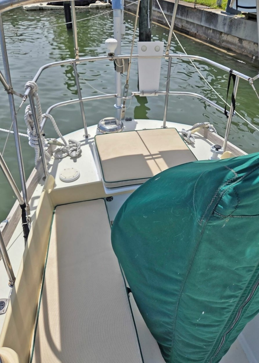 Song 40ft Bristol Yacht For Sale