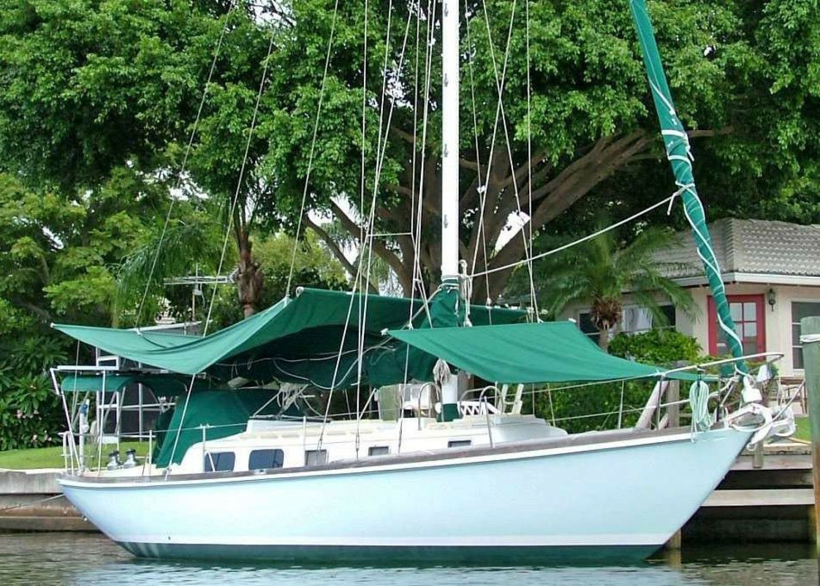 Song 40ft Bristol Yacht For Sale