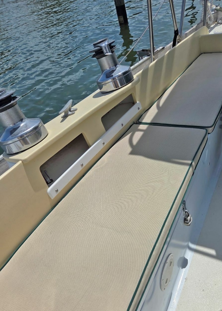 Song 40ft Bristol Yacht For Sale