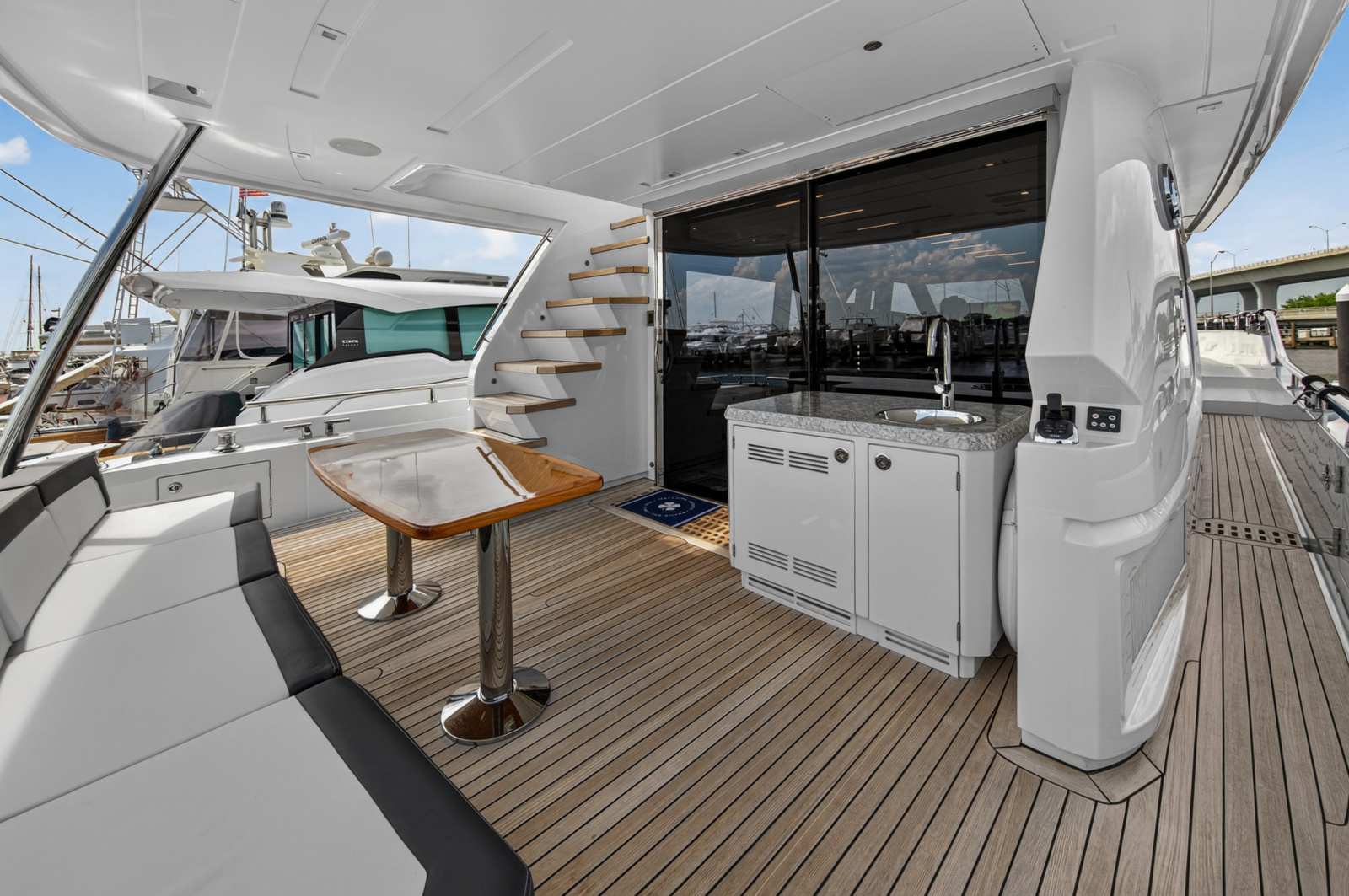 2021 Ocean Alexander 70E