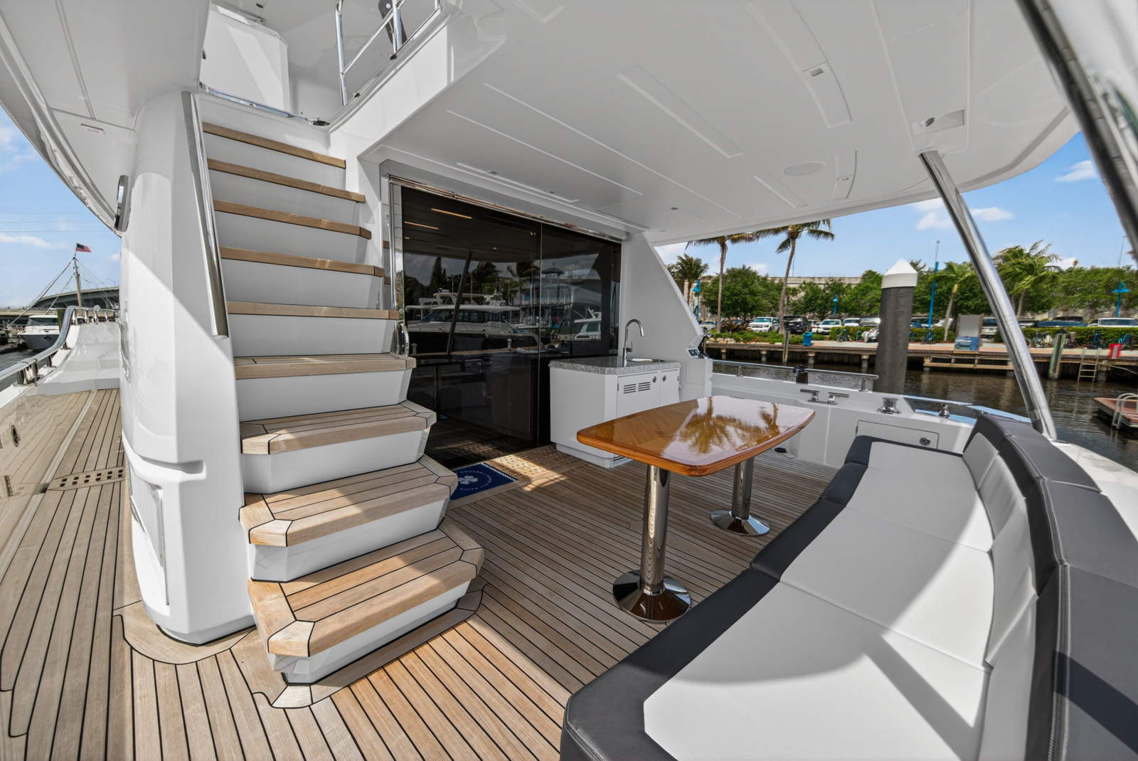 2021 Ocean Alexander 70E