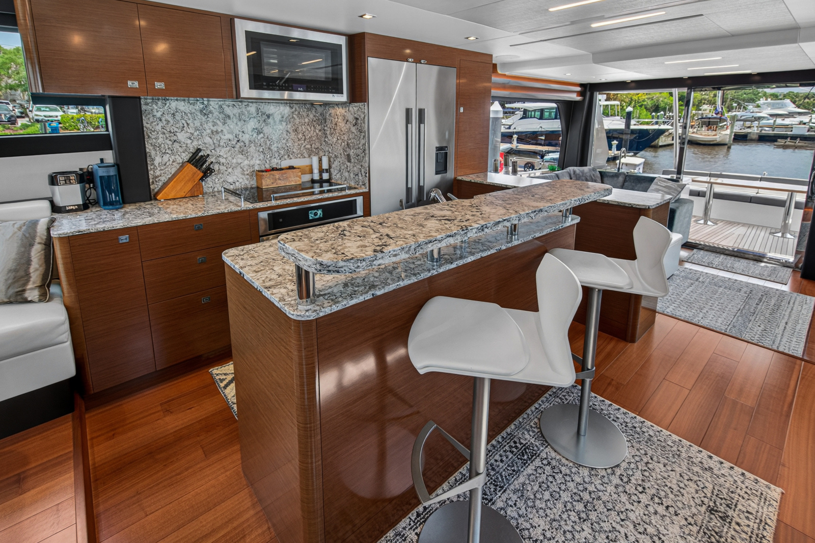 70ft Ocean Alexander Yacht For Sale
