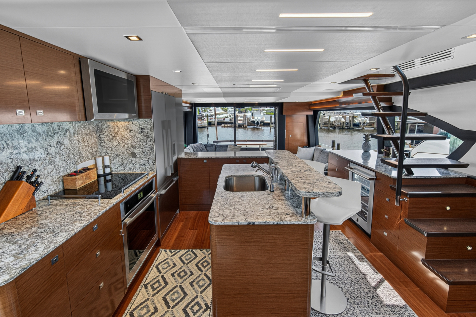 2021 Ocean Alexander 70E