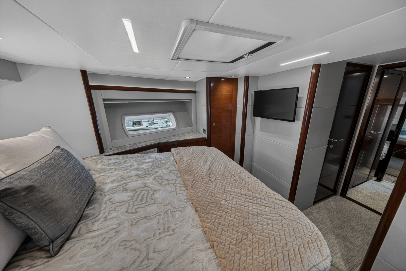 70ft Ocean Alexander Yacht For Sale