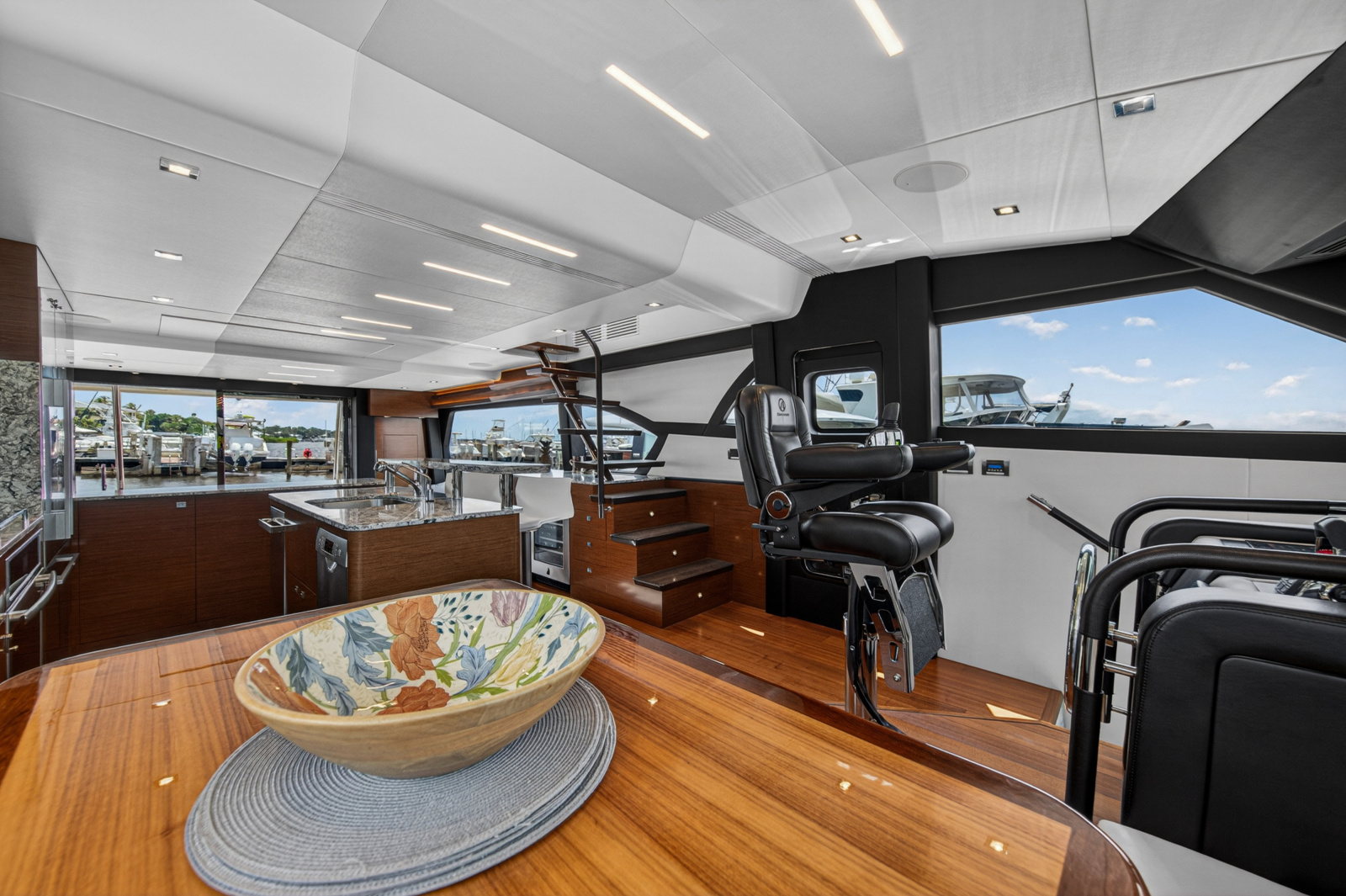 2021 Ocean Alexander 70E