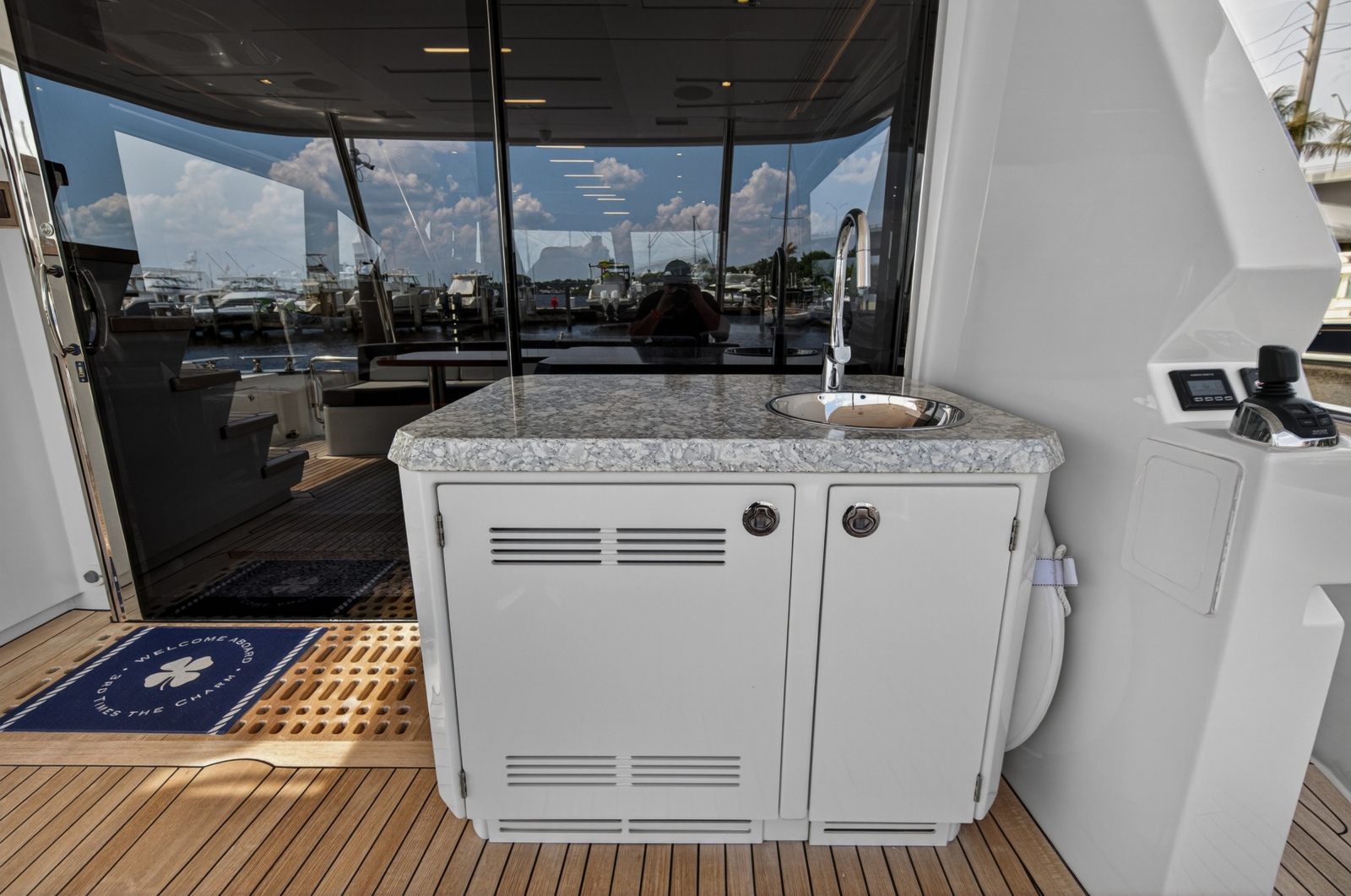 70ft Ocean Alexander Yacht For Sale