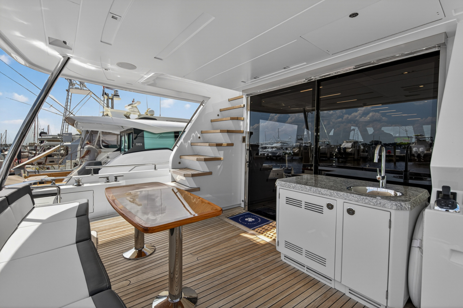 2021 Ocean Alexander 70E