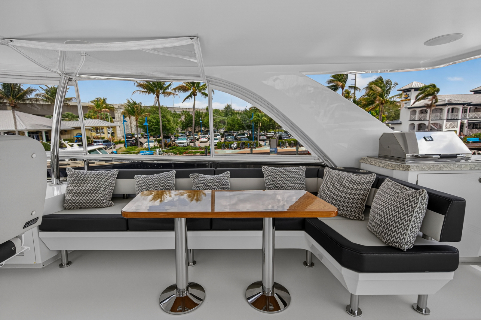70ft Ocean Alexander Yacht For Sale