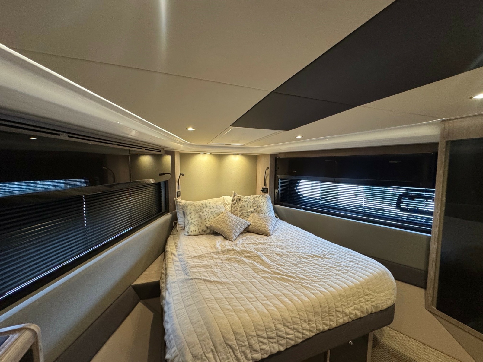 53ft Azimut Yacht For Sale