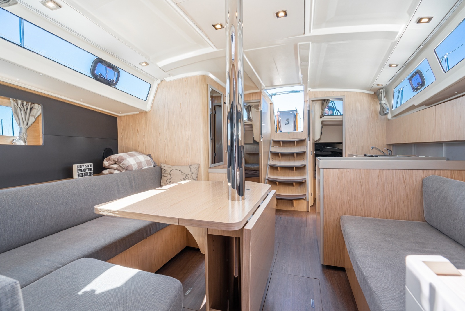 41ft Beneteau Yacht For Sale