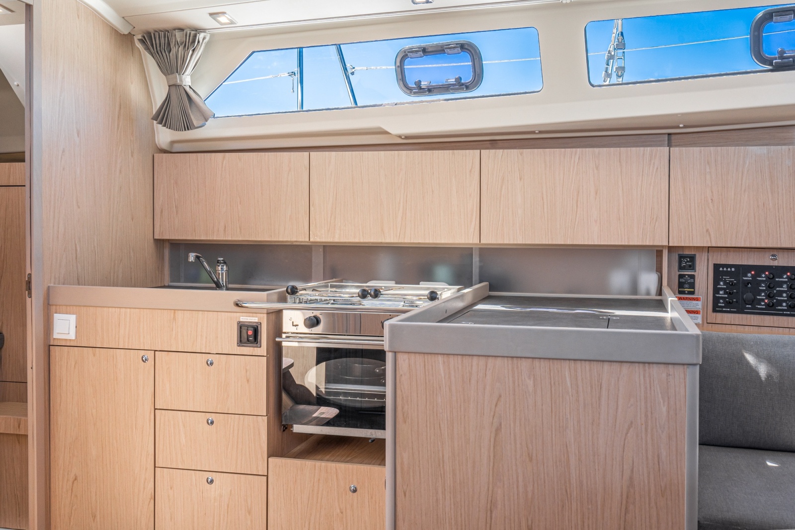 2018 Beneteau Oceanis 41.1