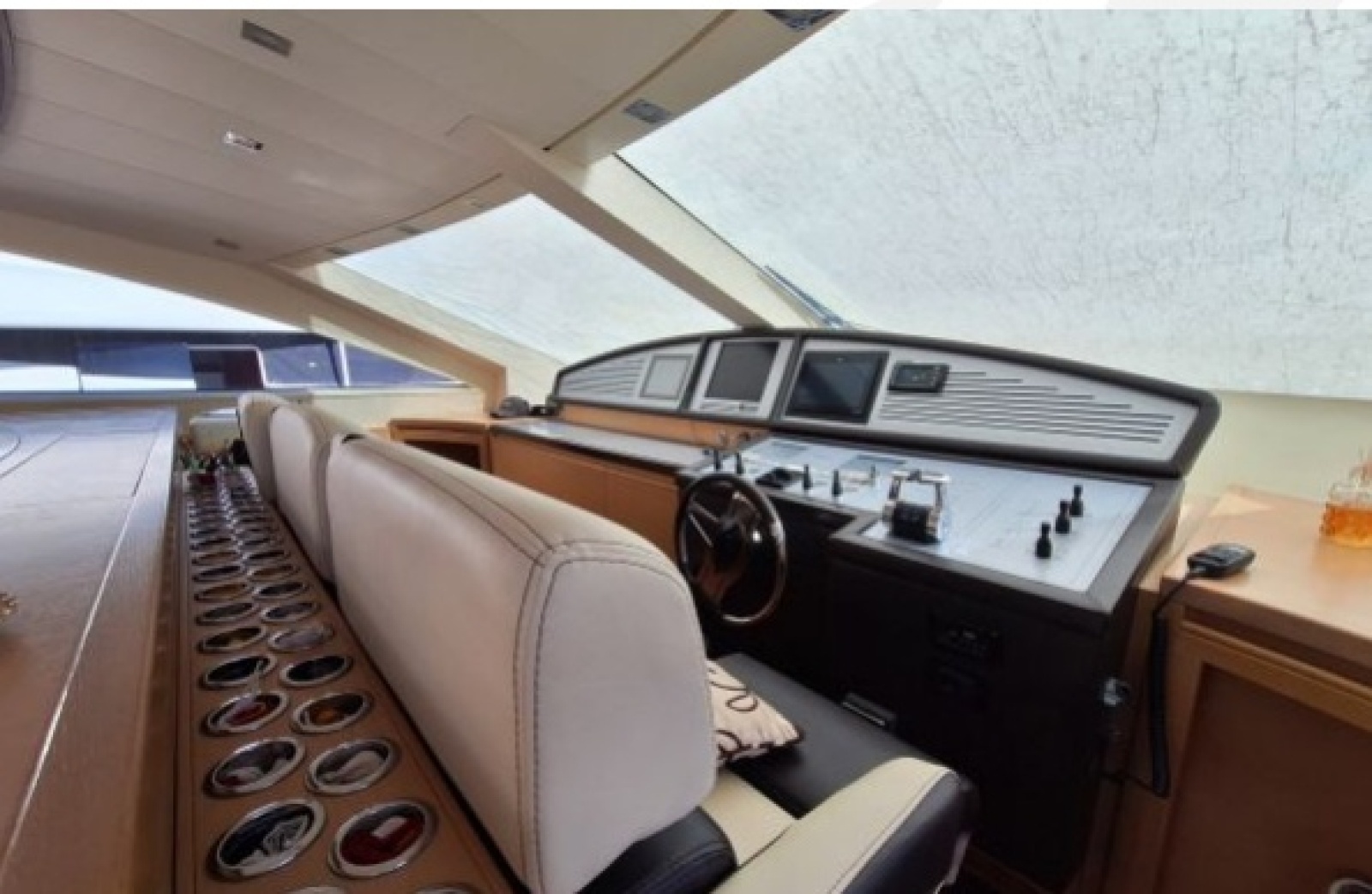 86ft Cerri Cantieri Navali Yacht For Sale