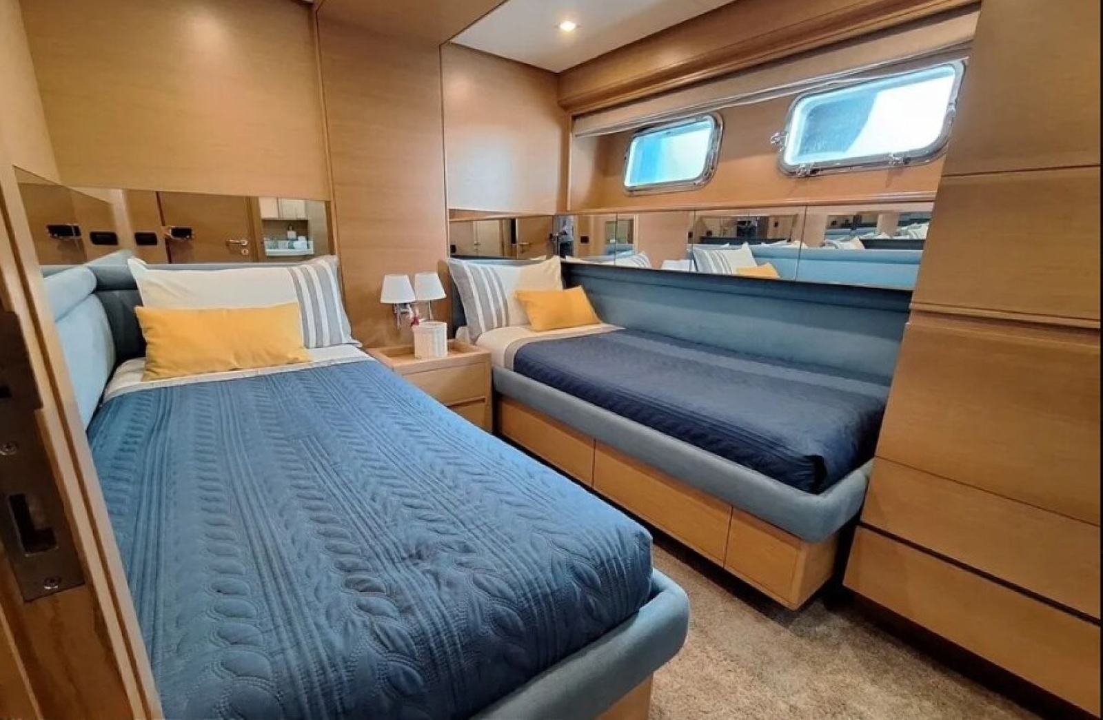 86ft Cerri Cantieri Navali Yacht For Sale