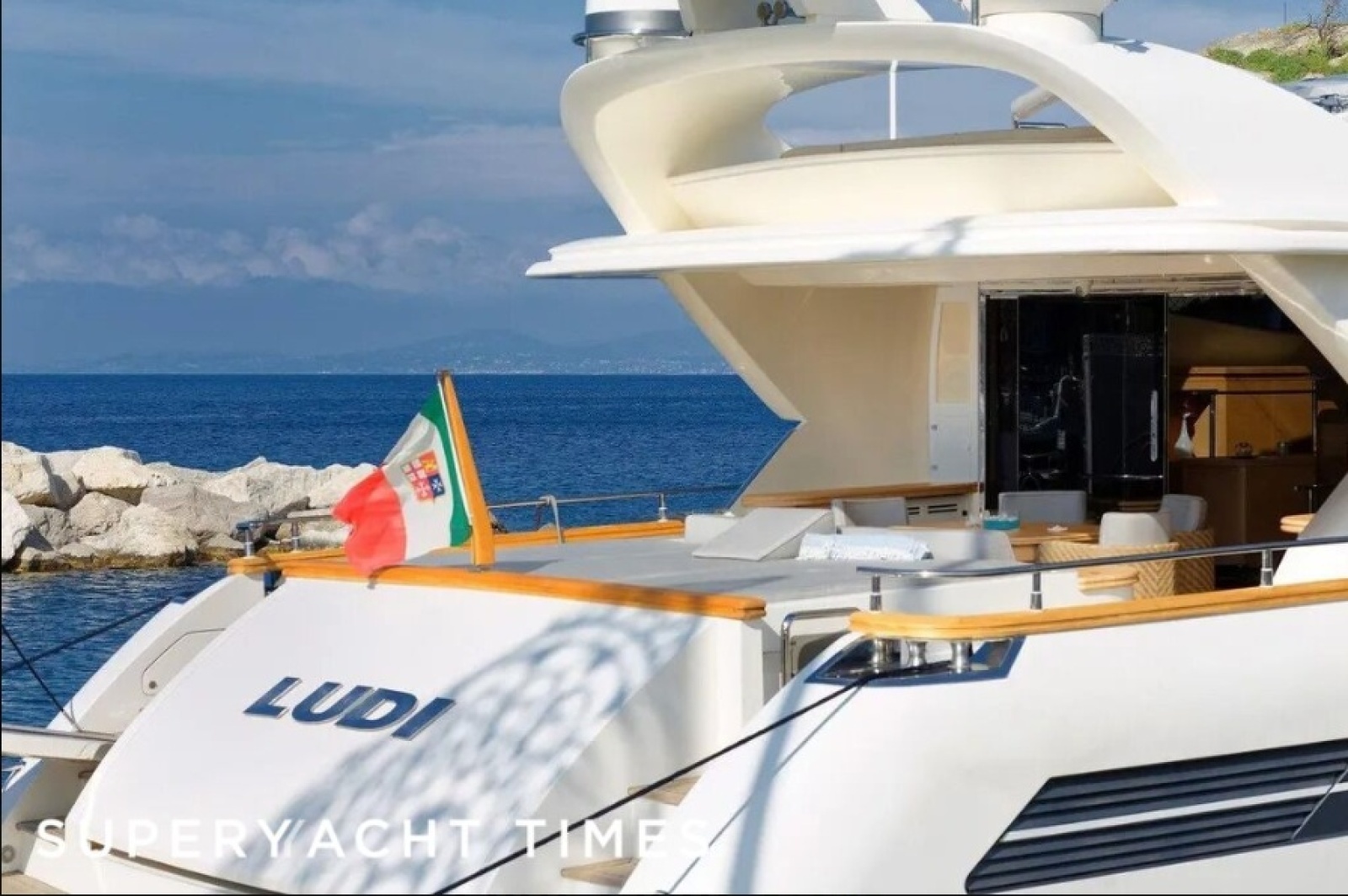 86ft Cerri Cantieri Navali Yacht For Sale
