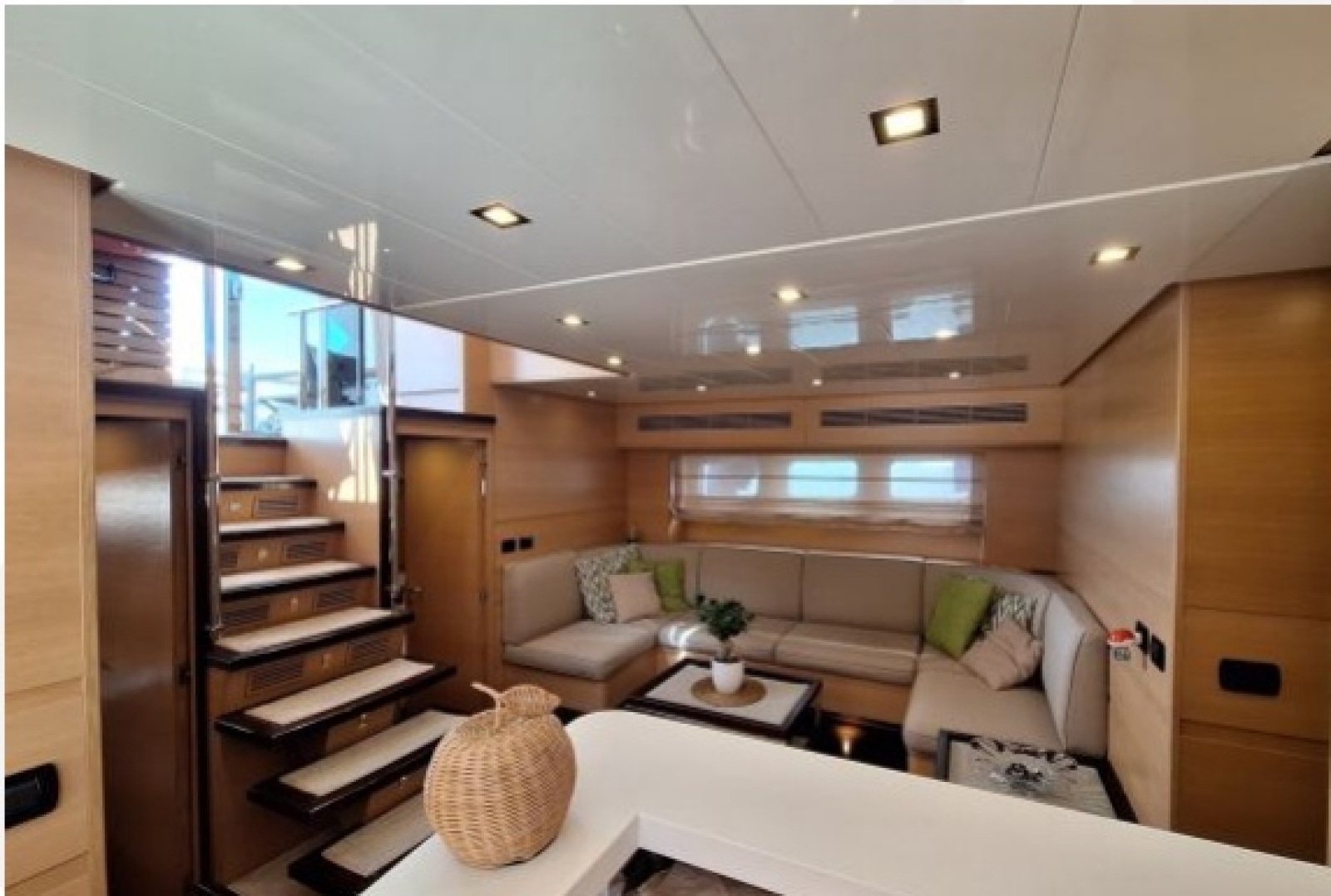 86ft Cerri Cantieri Navali Yacht For Sale