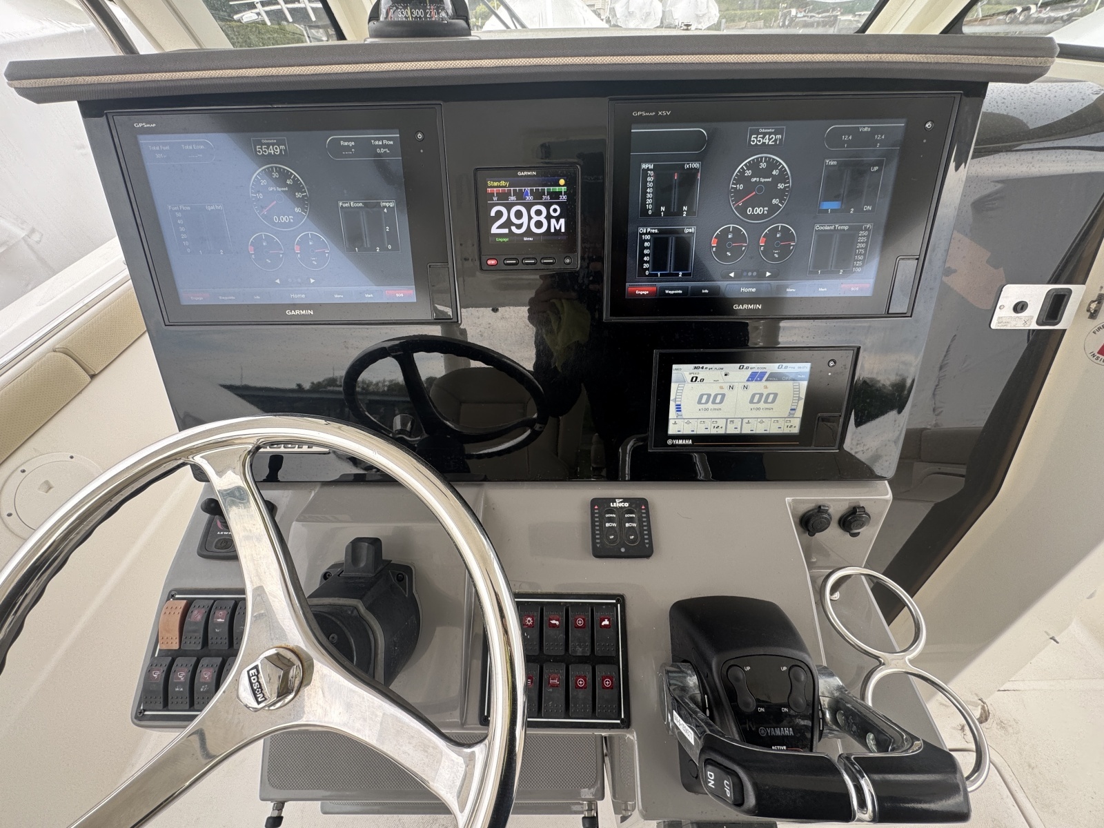 2019 Pursuit S 328 Sport