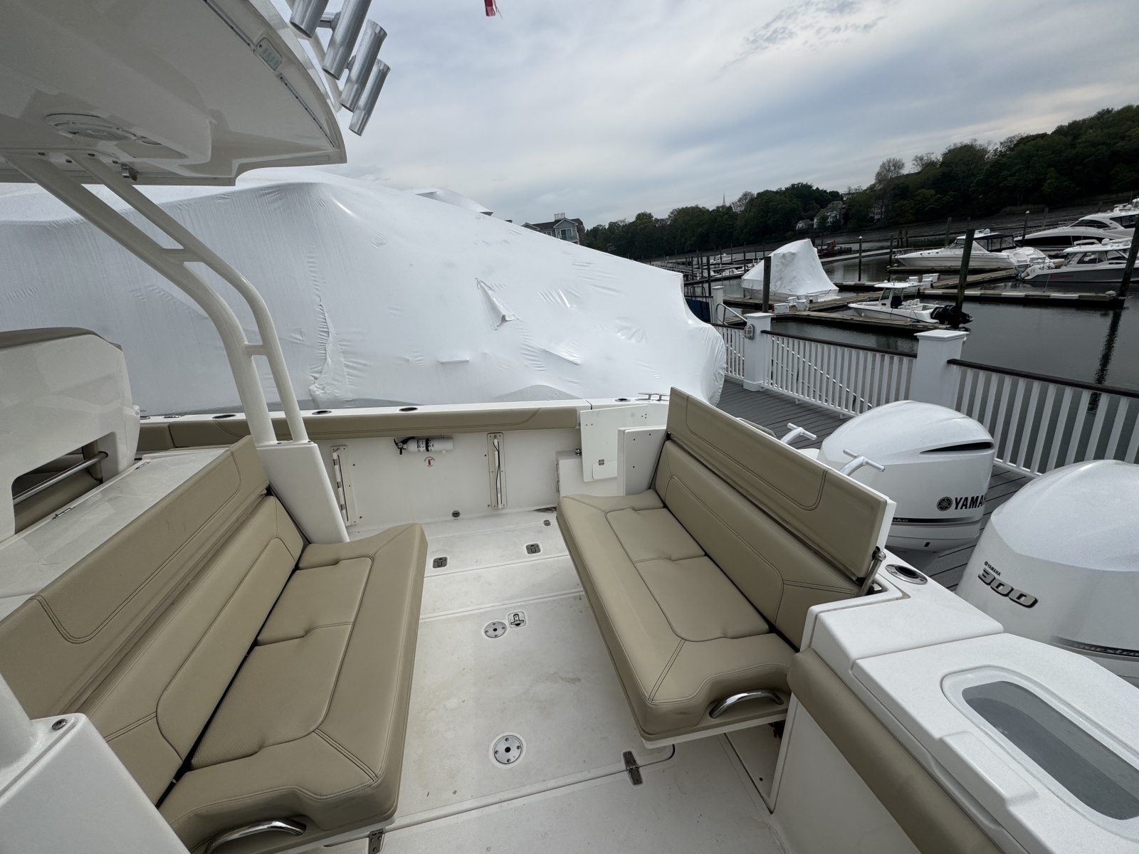 32' 2019 Pursuit S 328 Sport