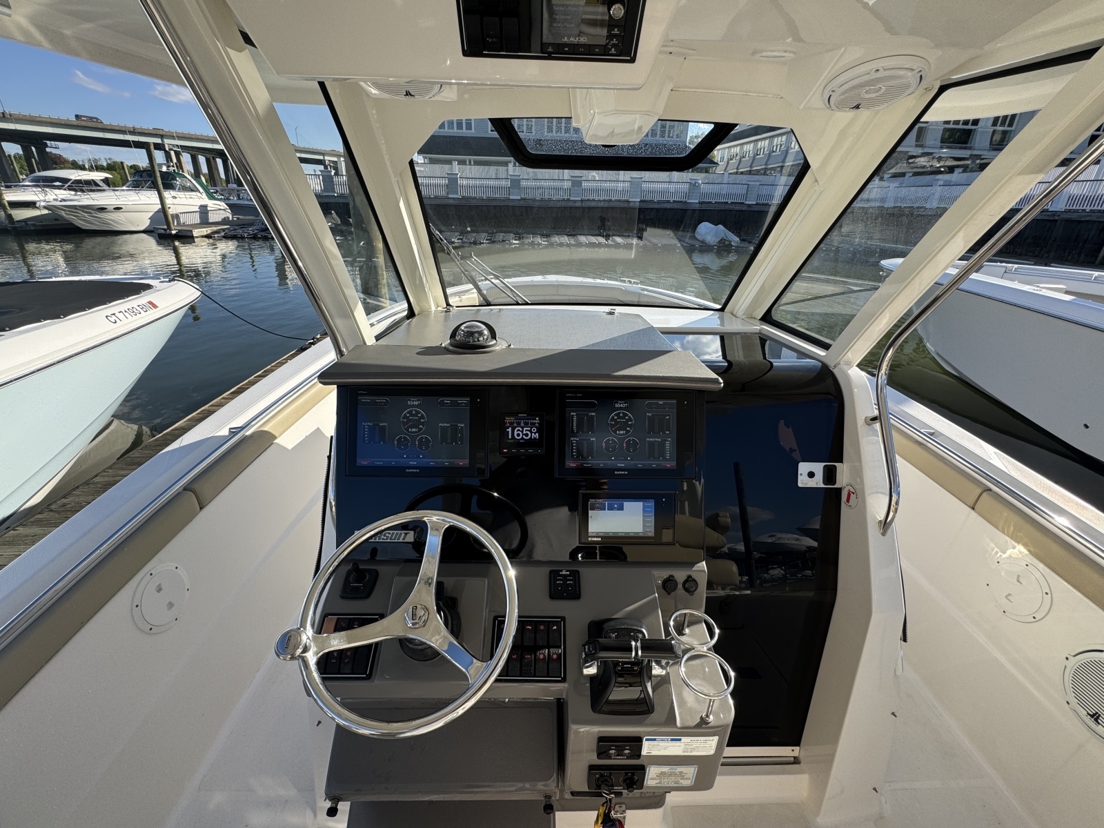 2019 Pursuit S 328 Sport