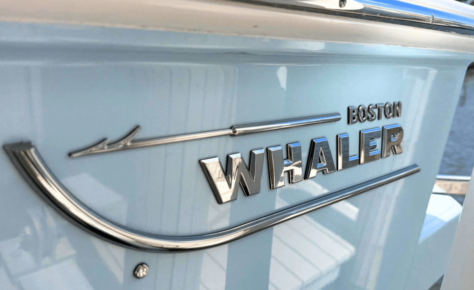 2023 Boston Whaler 190 Montauk