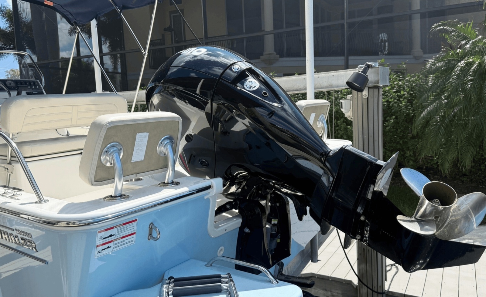 2023 Boston Whaler 190 Montauk