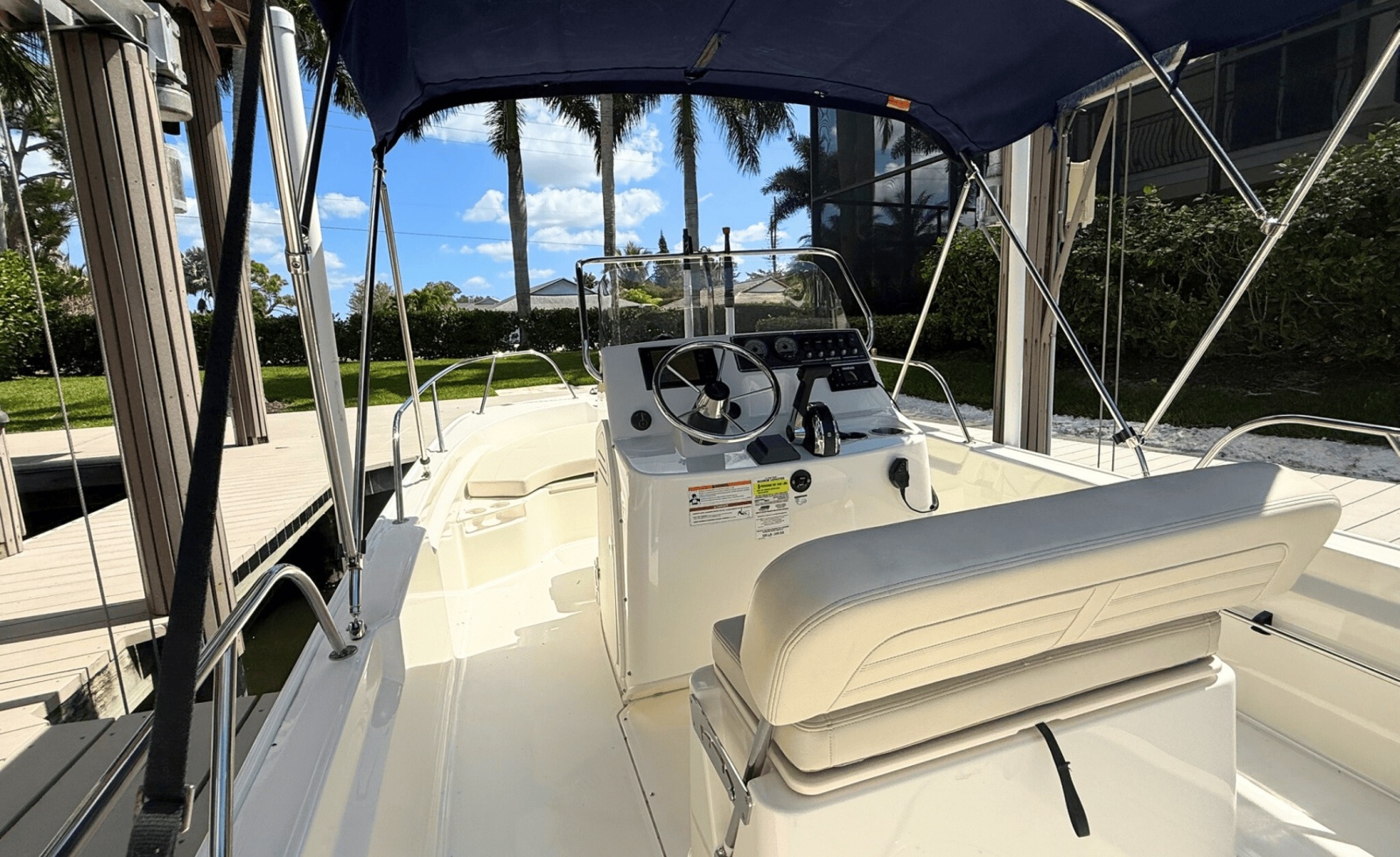 2023 Boston Whaler 190 Montauk