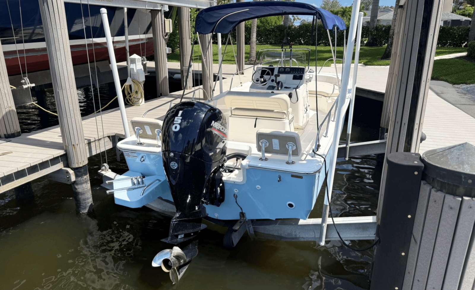 2023 Boston Whaler 190 Montauk