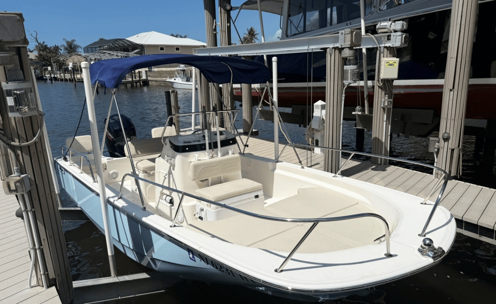 2023 Boston Whaler 190 Montauk
